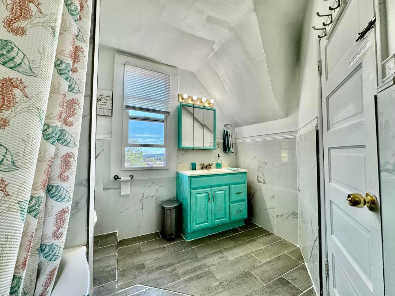 Tiny Private Room On The 1St Floor With Shared Bathroom Near Seatac Airport And Downtown Seattle Exterior foto